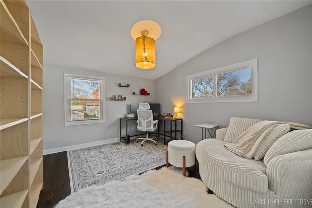 $400,000 | 865 North Fordham Avenue, Aurora, IL 60506