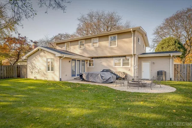 $400,000 | 865 North Fordham Avenue, Aurora, IL 60506