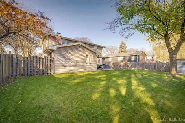 $400,000 | 865 North Fordham Avenue, Aurora, IL 60506