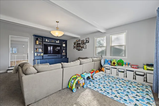 $400,000 | 865 North Fordham Avenue, Aurora, IL 60506