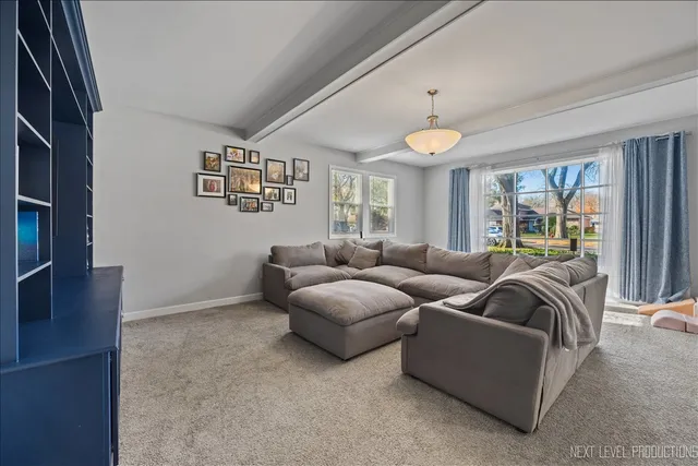 $400,000 | 865 North Fordham Avenue, Aurora, IL 60506