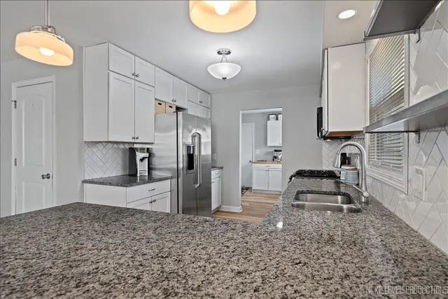 $400,000 | 865 North Fordham Avenue, Aurora, IL 60506