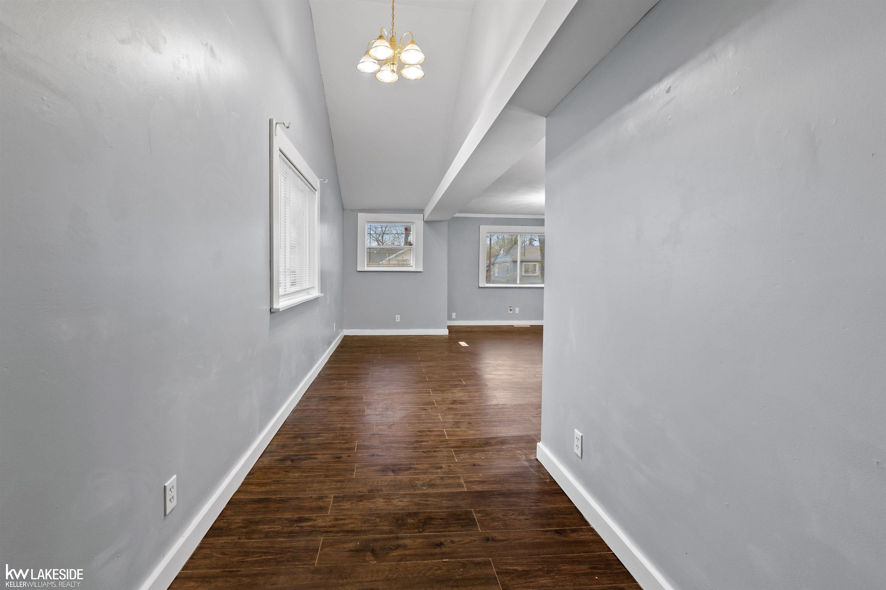 2105 Lambden Road Flint, MI 48532 - Photo 5 of 22