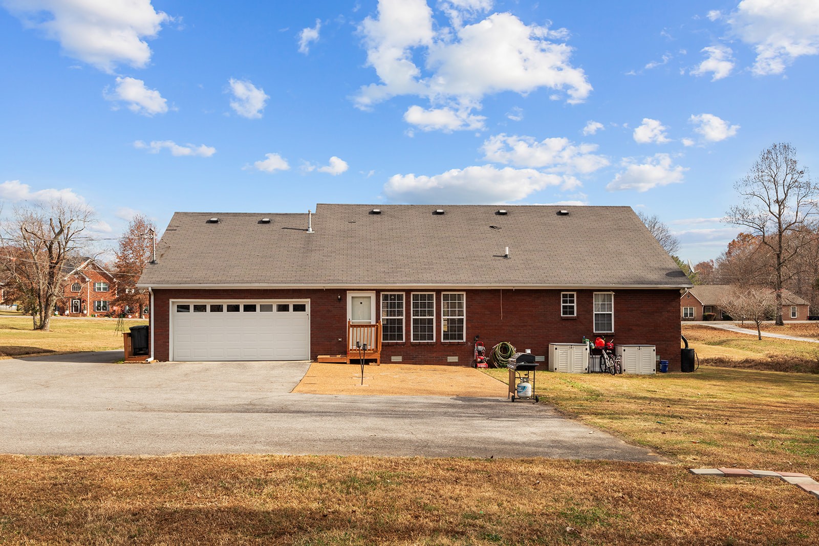 1714 West Grab Creek Road Dickson, TN 37055 - Photo 12 of 26 a view of a building