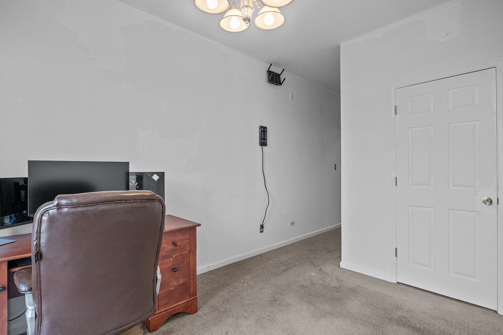 1714 West Grab Creek Road Dickson, TN 37055 - Photo 25 of 26 a living room with furniture and a ceiling fan