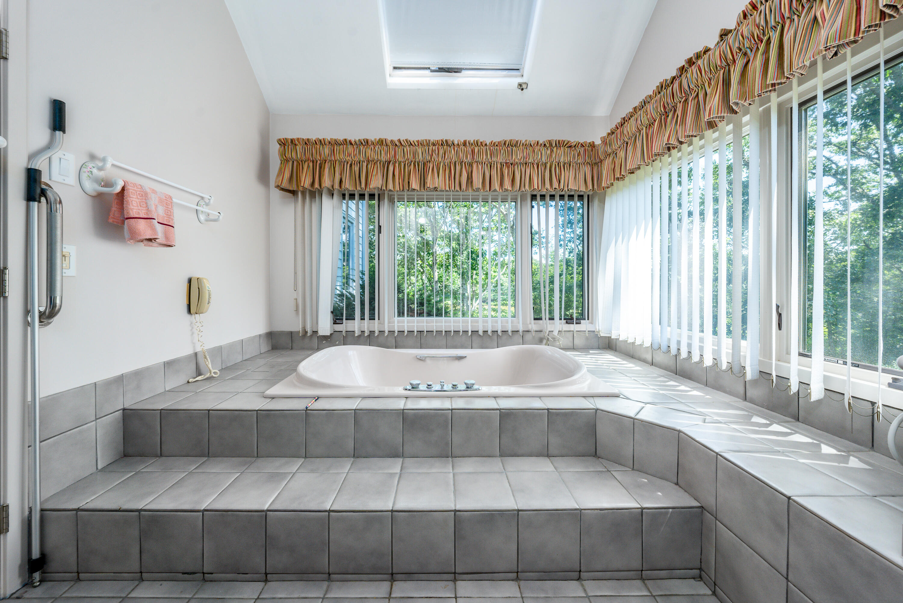 108 Waterside Drive Centerville, MA 02632 - Photo 36 of 64 a view of outdoor space and living room