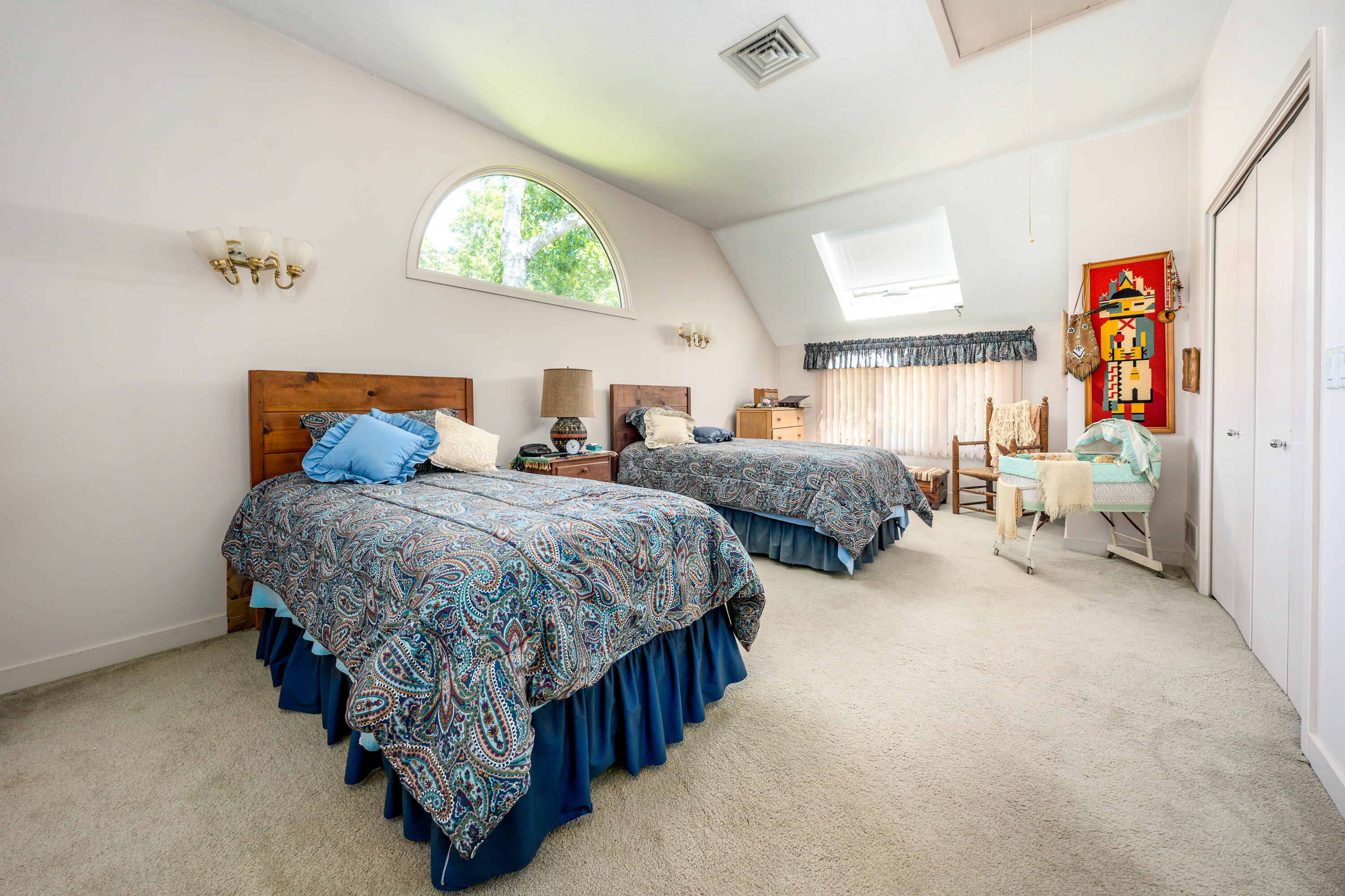 108 Waterside Drive Centerville, MA 02632 - Photo 40 of 64 a spacious bedroom with two beds and a window