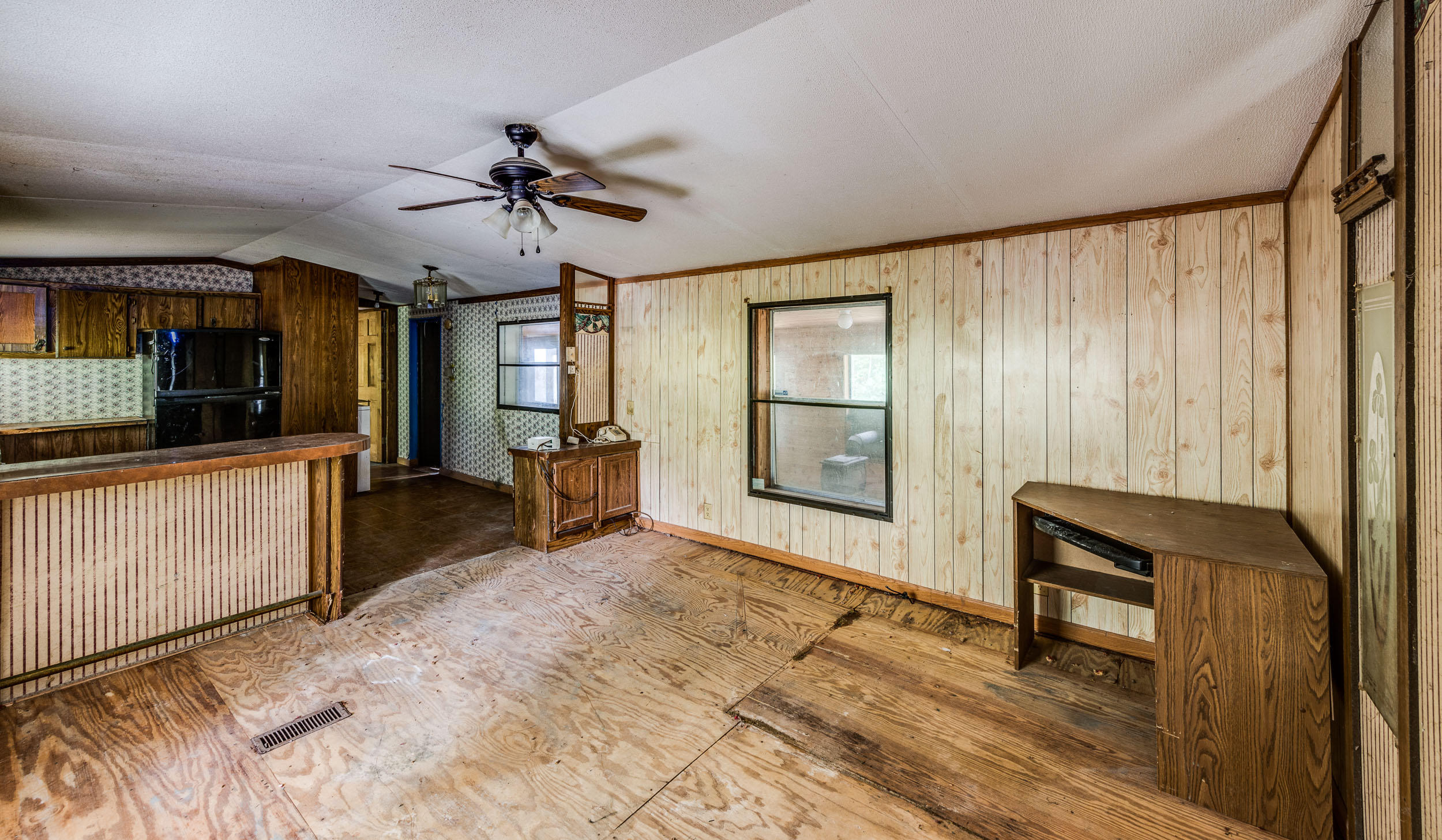 5367 Eastport Road Alpine, TN 38543 - Photo 2 of 28 2