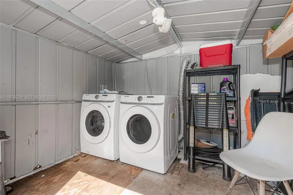 $2,200 | 1914 Dewey Street, Unit B, Hollywood, FL 33020