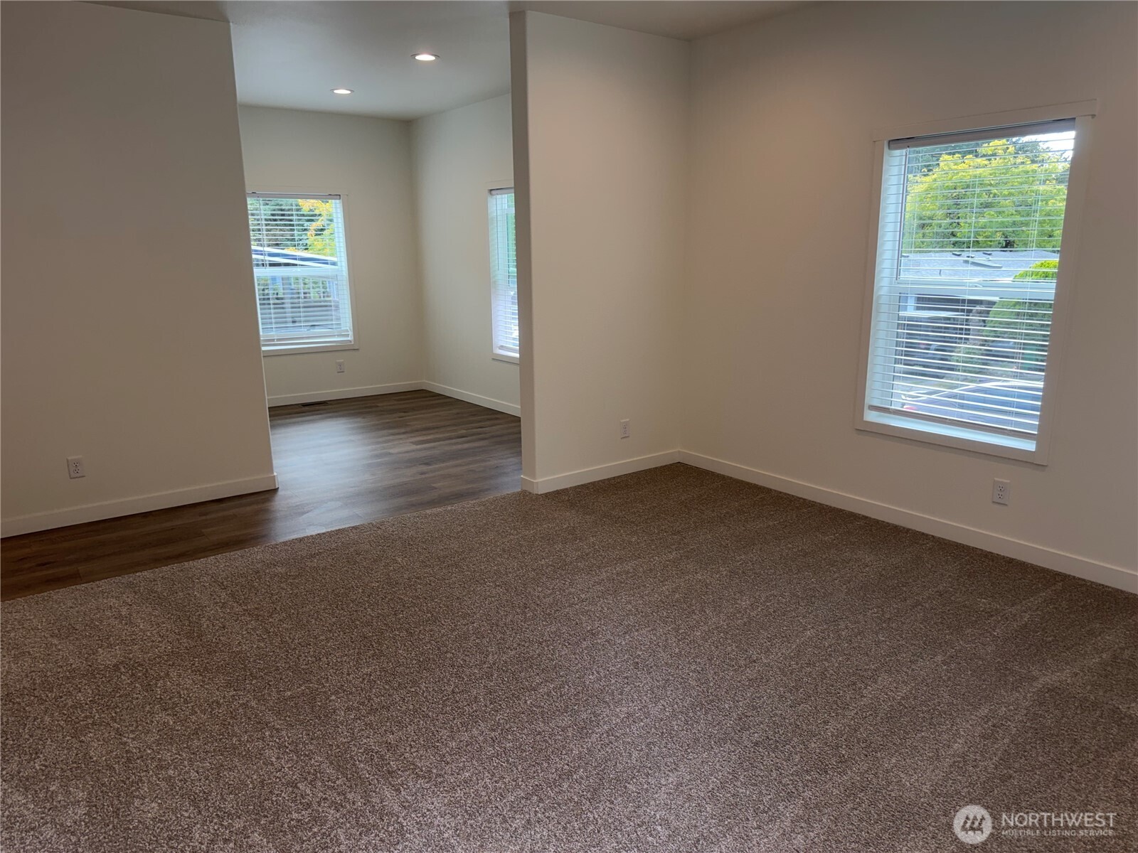 375 Union Avenue Southeast, Unit 68 Renton, WA 98059 - Photo 3 of 19 Gallery Image 3