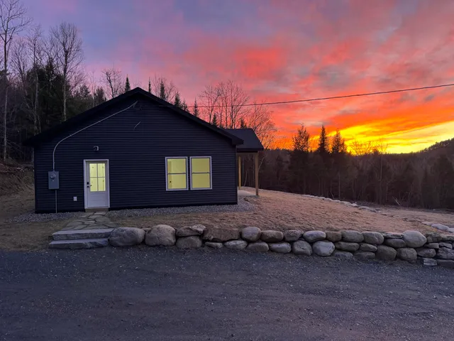 $369,000 | 1939 Me-46, Bucksport, ME 04416