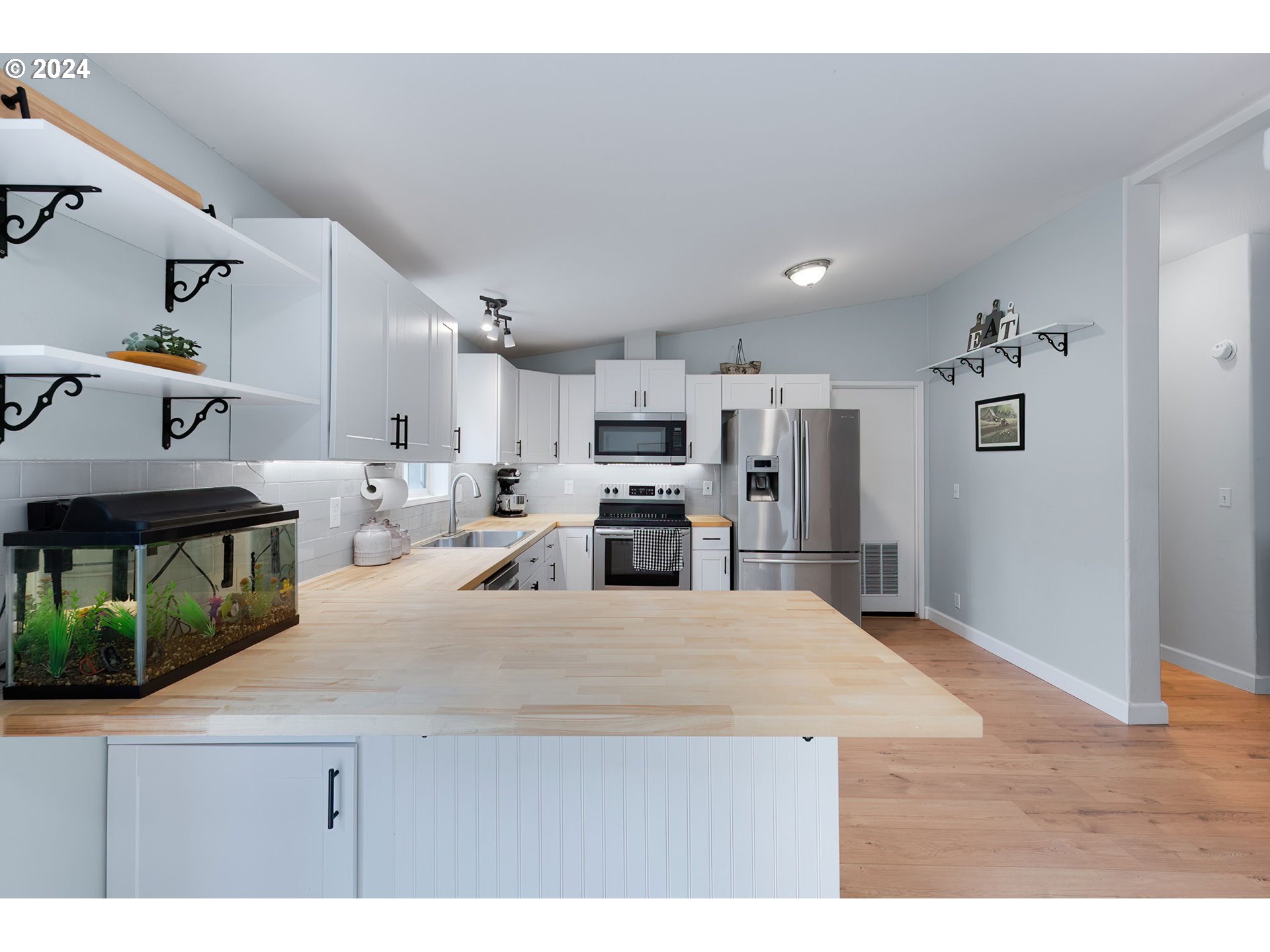 172 Hall Road Silverlake, WA 98645 - Photo 12 of 34 Gallery Image 12