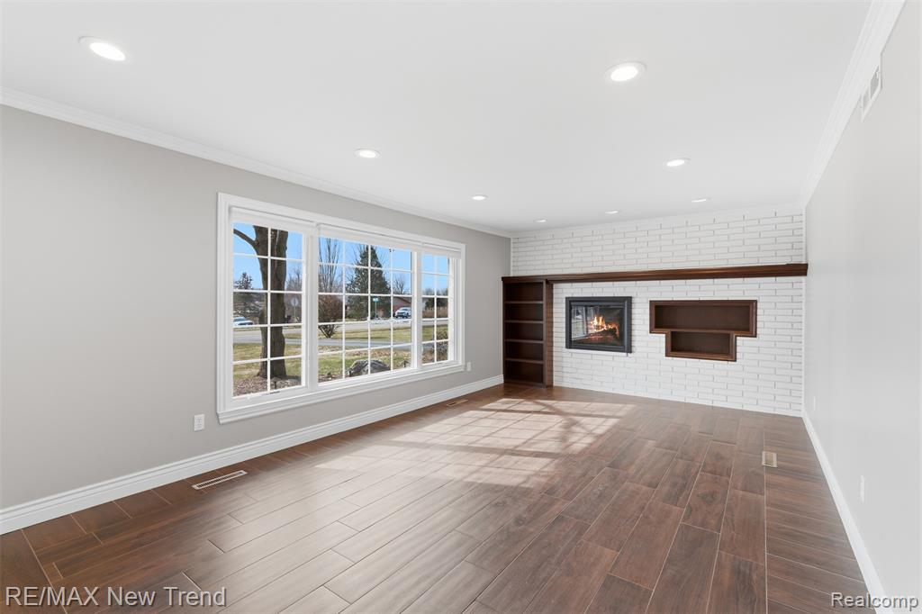1043 Westview Road Bloomfield Hills, MI 48304 - Photo 22 of 43