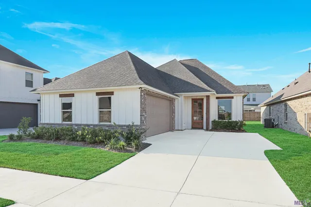 $391,990 | 3206 Creekmere Lane, Baton Rouge, LA 70810