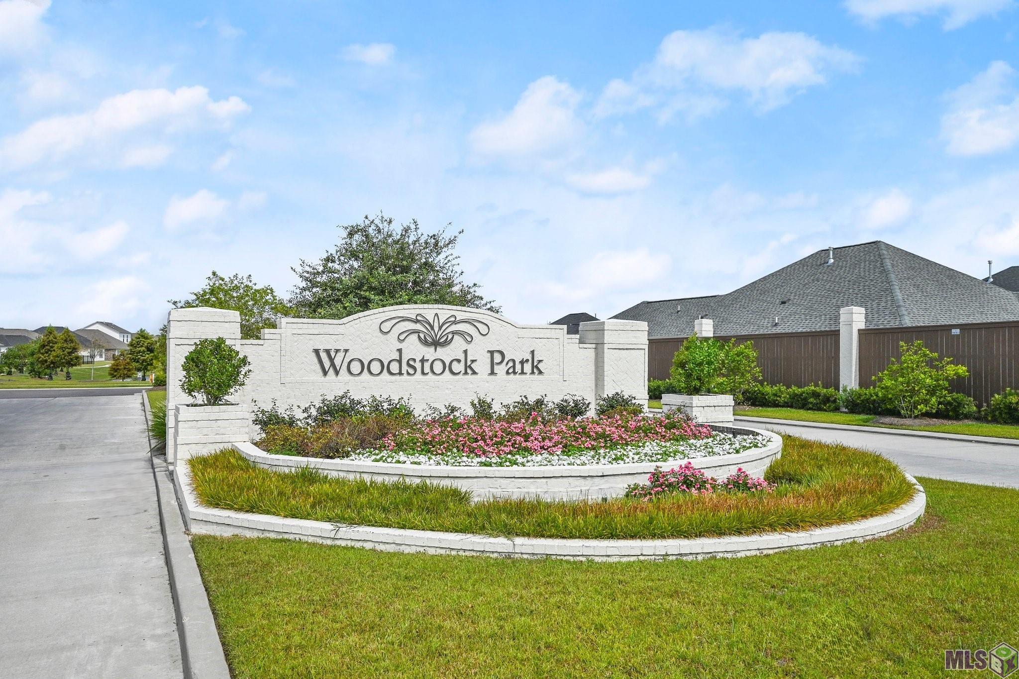 3206 Creekmere Lane Baton Rouge, LA 70810 - Photo 18 of 22 Woodstock Park - Mallard Homes of LA LLC to the LEFT