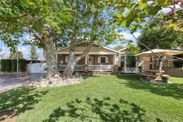 $925,000 | 665 West Lochleven Street, Glendora, CA 91741