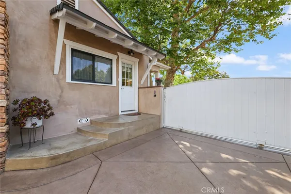 $925,000 | 665 West Lochleven Street, Glendora, CA 91741