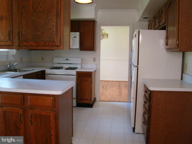 8902 Victoria Road Springfield, VA 22151 - Photo 13 of 15 Kitchen