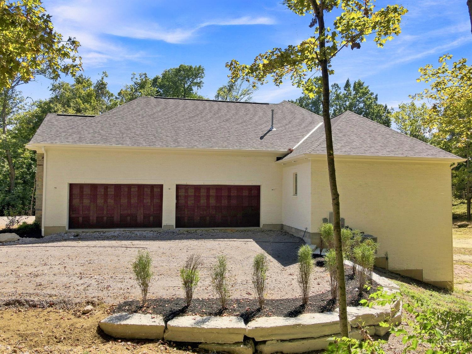 568 Locust Run Road Cincinnati, OH 45245 - Photo 5 of 61 Gallery Image 5