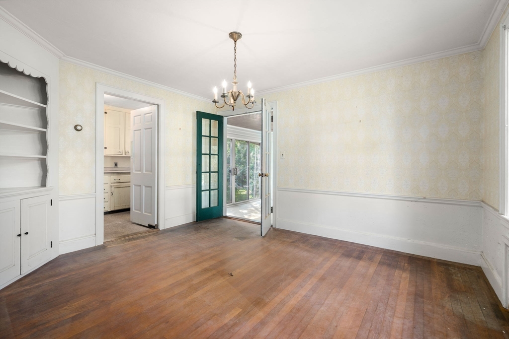 10 Wilde Road Wellesley, MA 02481 - Photo 11 of 30