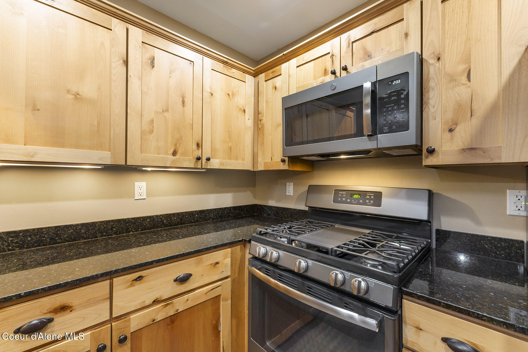 3 Elsie Peak Court, Unit 3 Pinehurst, ID 83850 - Photo 15 of 67 3-Elsie-Peak-Ct-Unit-3-9337 - Copy - Cop