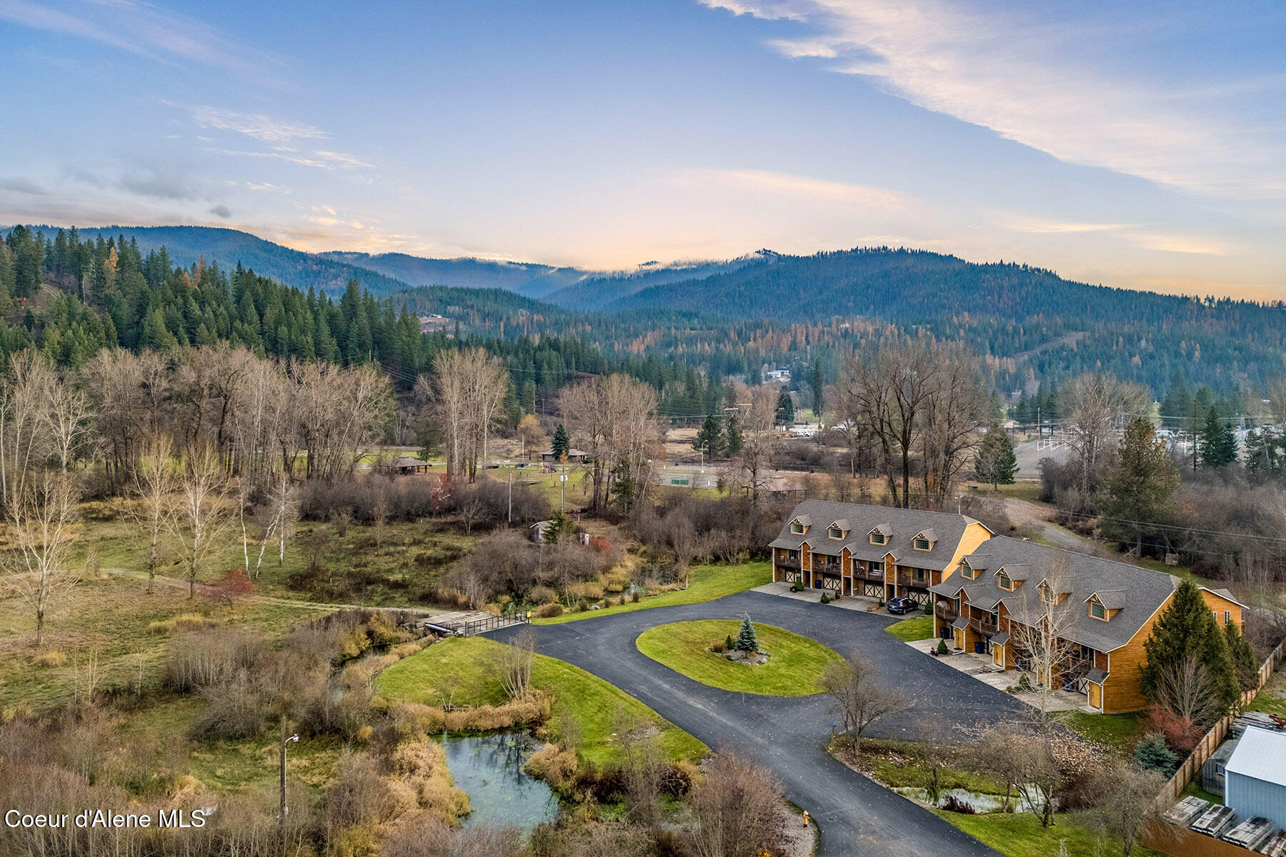 3 Elsie Peak Court, Unit 3 Pinehurst, ID 83850 - Photo 2 of 67 3-Elsie-Peak-Ct-Unit-3-0035 - Copy (2) -