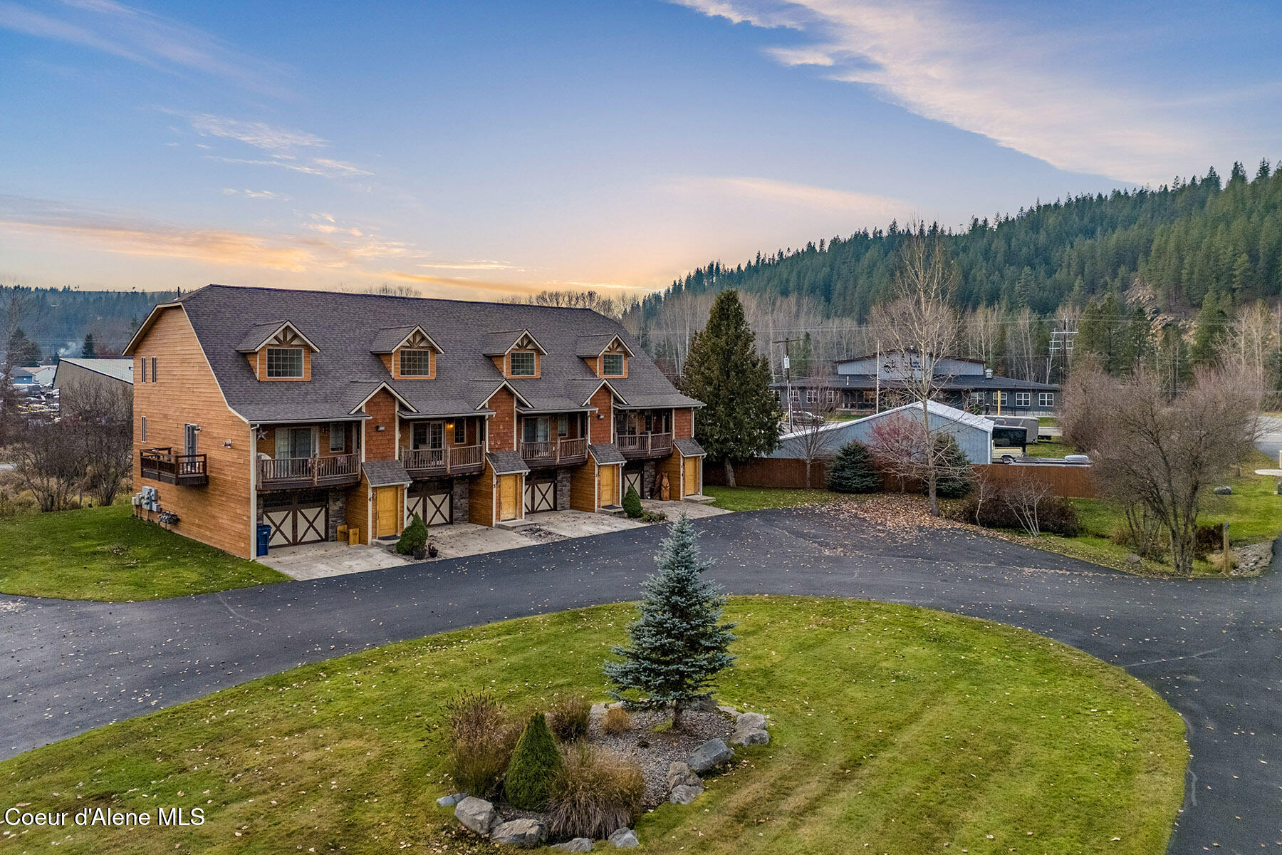 3 Elsie Peak Court, Unit 3 Pinehurst, ID 83850 - Photo 3 of 67 3-Elsie-Peak-Ct-Unit-3-0045 - Copy - Cop