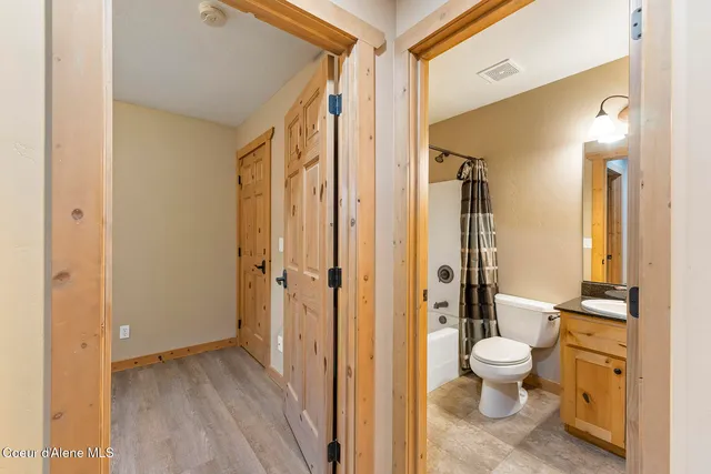 $349,900 | 3 Elsie Peak Court, Unit 3, Pinehurst, ID 83850