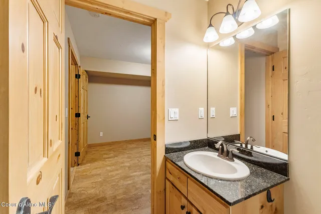 $349,900 | 3 Elsie Peak Court, Unit 3, Pinehurst, ID 83850