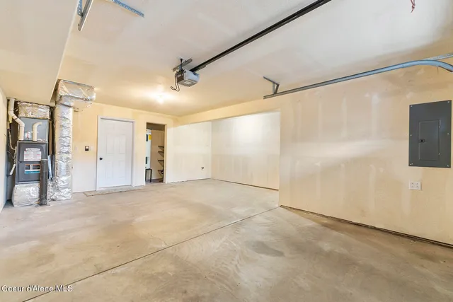 $349,900 | 3 Elsie Peak Court, Unit 3, Pinehurst, ID 83850