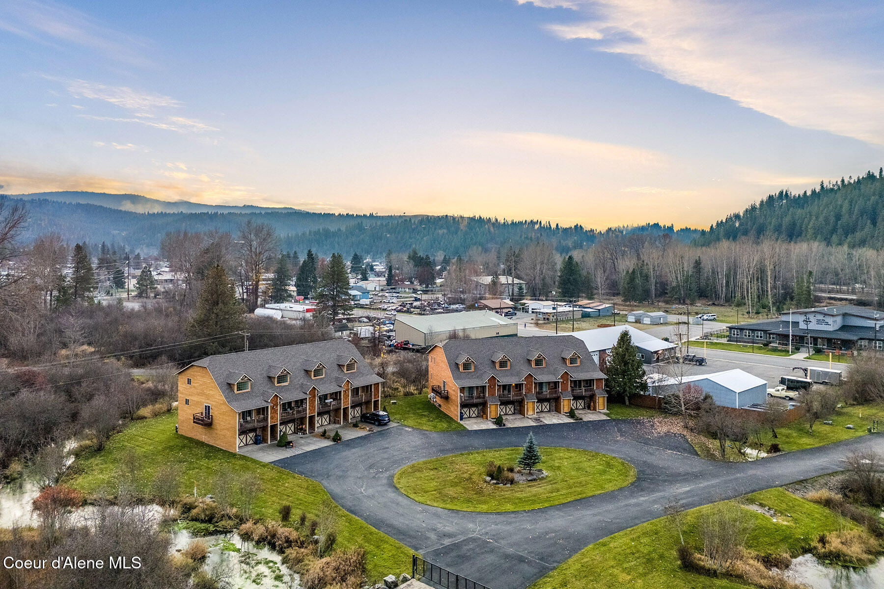 3 Elsie Peak Court, Unit 3 Pinehurst, ID 83850 - Photo 5 of 67 3-Elsie-Peak-Ct-Unit-3-0040 - Copy (2) -