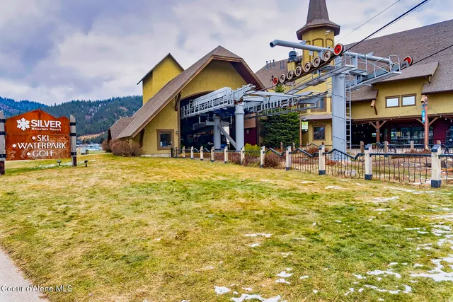 $349,900 | 3 Elsie Peak Court, Unit 3, Pinehurst, ID 83850