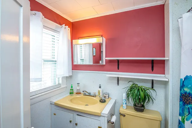 $229,900 | 75 Elm Street, Whitefield, NH 03598