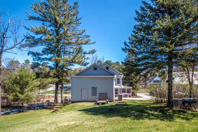 $229,900 | 75 Elm Street, Whitefield, NH 03598