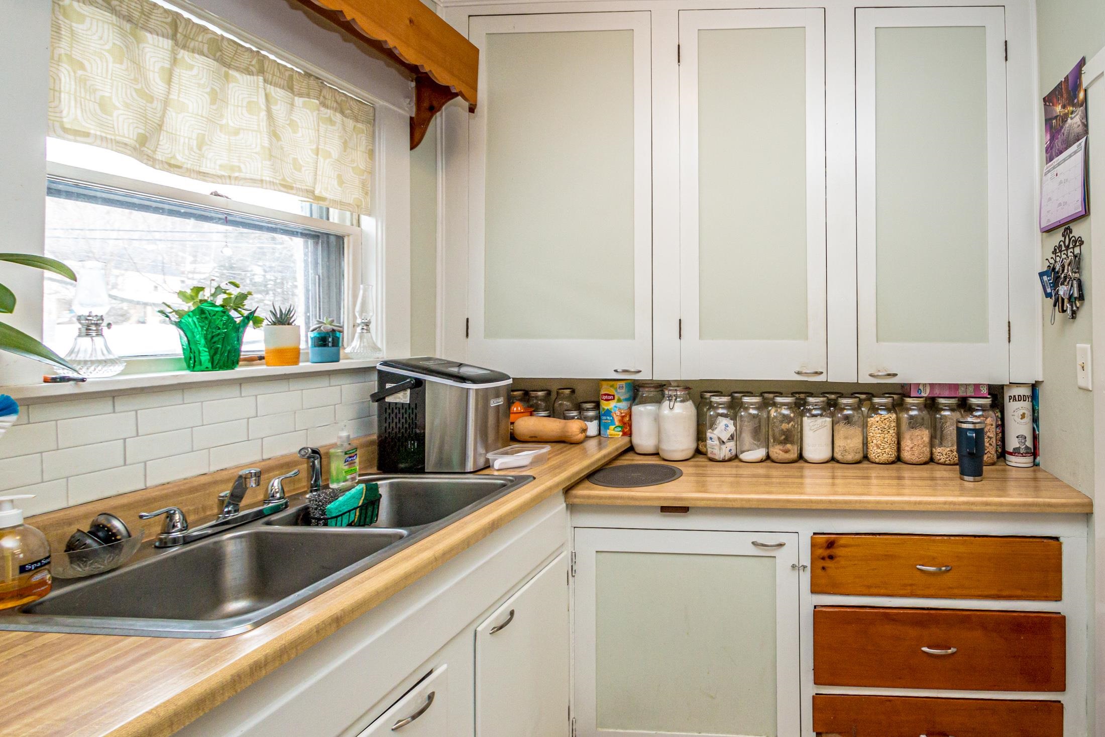 75 Elm Street Whitefield, NH 03598 - Photo 9 of 50