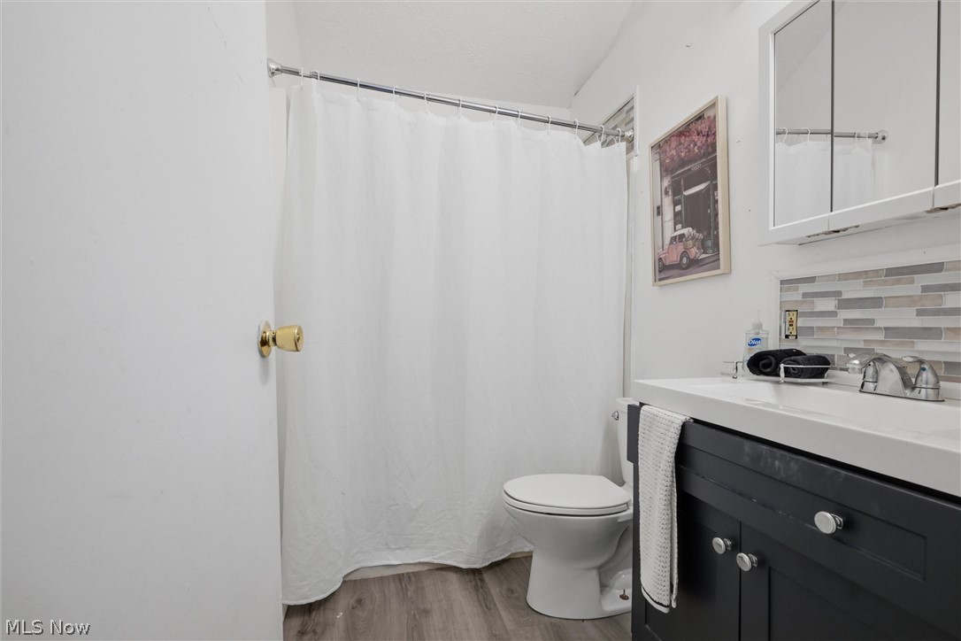 5860 Kirk Road Canfield, OH 44406 - Photo 13 of 17 Bathroom