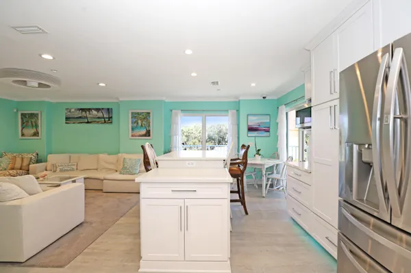$665,000 | 940 Sound Harbor Circle, Unit 9, Gulf Breeze, FL 32563