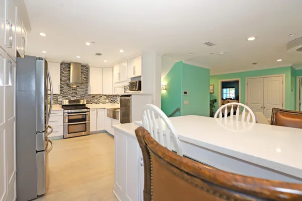 $665,000 | 940 Sound Harbor Circle, Unit 9, Gulf Breeze, FL 32563