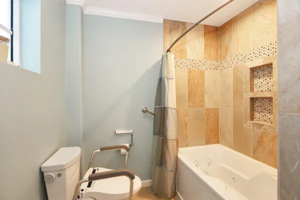 $665,000 | 940 Sound Harbor Circle, Unit 9, Gulf Breeze, FL 32563