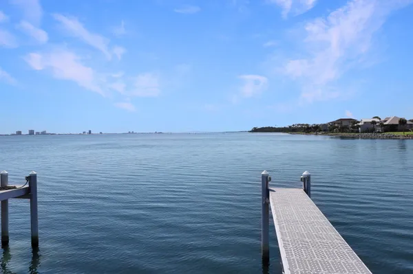 $665,000 | 940 Sound Harbor Circle, Unit 9, Gulf Breeze, FL 32563
