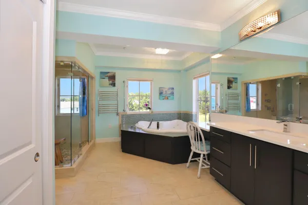 $665,000 | 940 Sound Harbor Circle, Unit 9, Gulf Breeze, FL 32563
