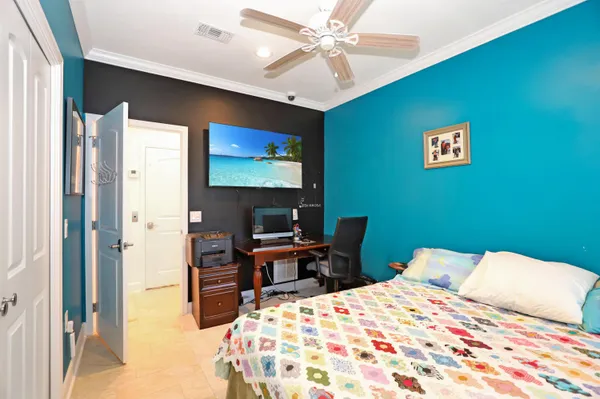 $665,000 | 940 Sound Harbor Circle, Unit 9, Gulf Breeze, FL 32563
