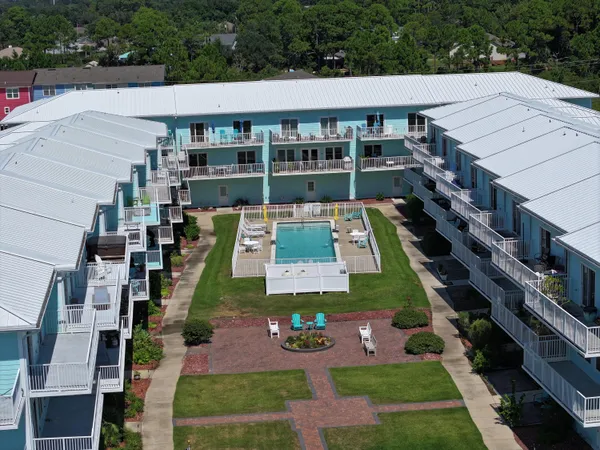 $665,000 | 940 Sound Harbor Circle, Unit 9, Gulf Breeze, FL 32563