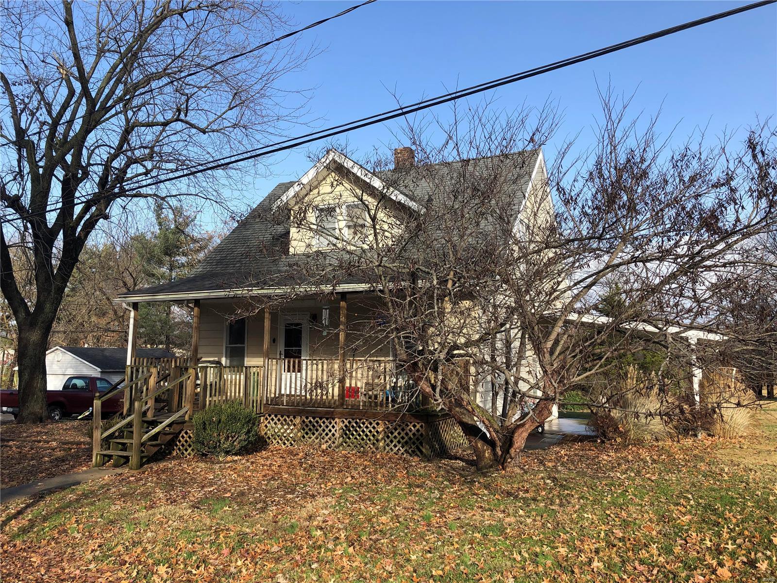 701 Cedar Street Gillespie, IL 62033 - Photo 2 of 20 Gallery Image 2