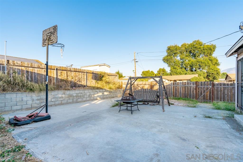 9052 Frederick Street Spring Valley, CA 91977 - Photo 22 of 25 Gallery Image 22
