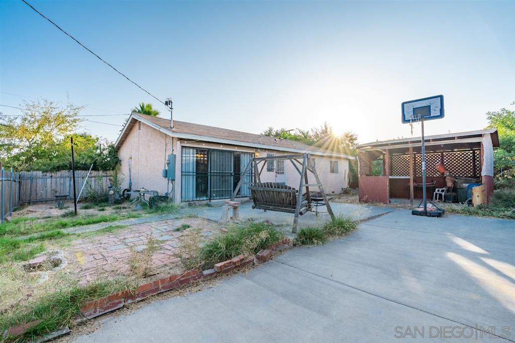 9052 Frederick Street Spring Valley, CA 91977 - Photo 23 of 25 Gallery Image 23