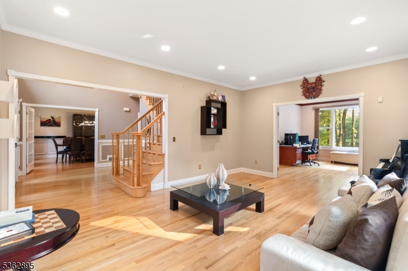20 Crestview Lane Sparta, NJ 07871 - Photo 7 of 45