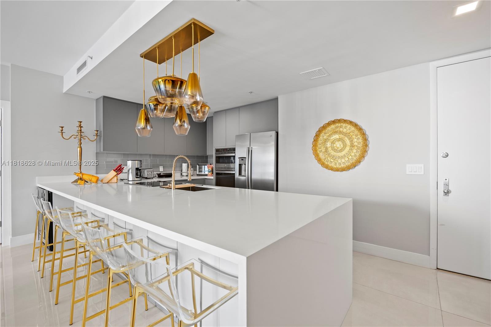 801 Brickell Key Boulevard, Unit 2203 Miami, FL 33131 - Photo 18 of 32