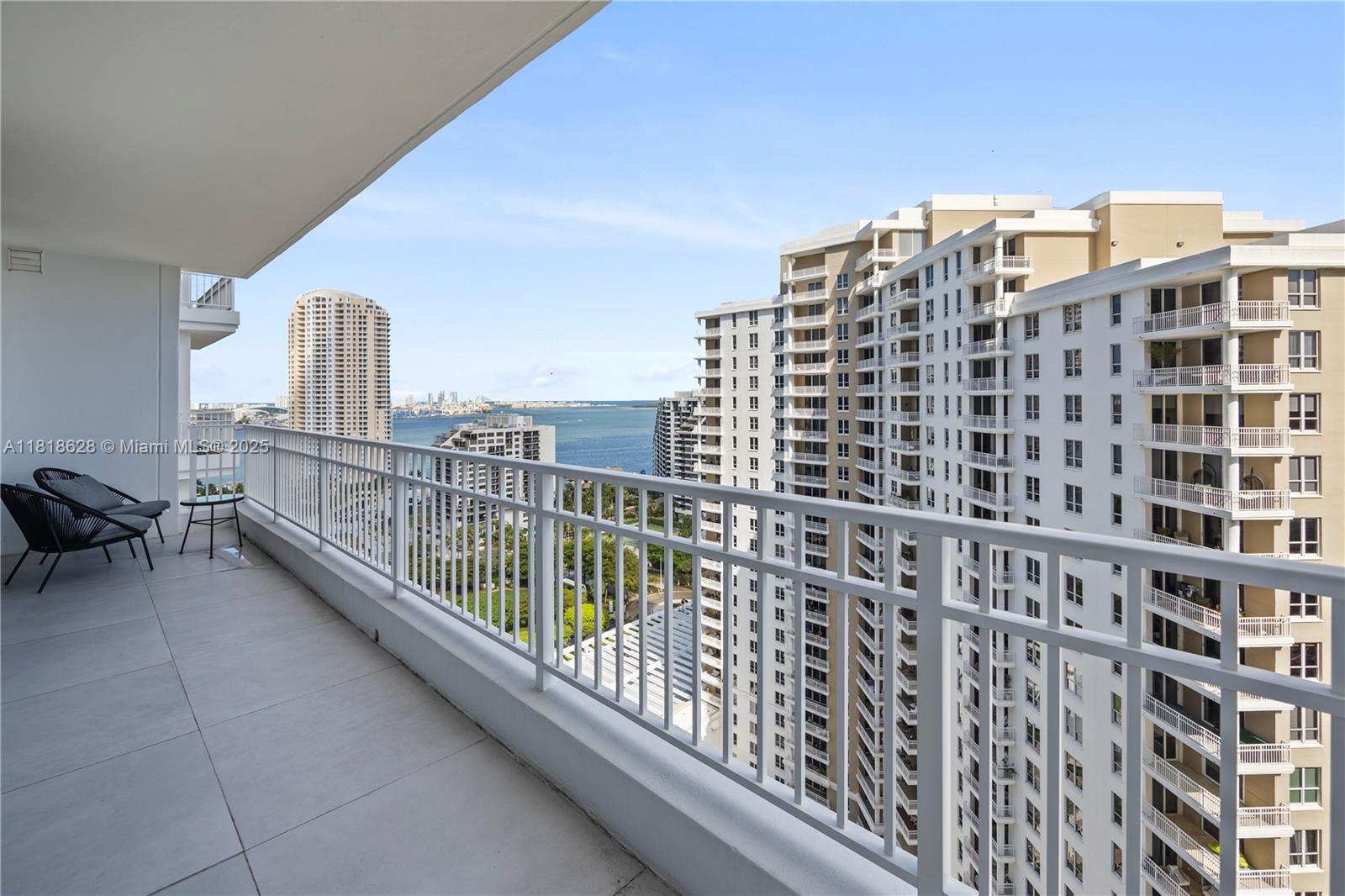 801 Brickell Key Boulevard, Unit 2203 Miami, FL 33131 - Photo 2 of 32