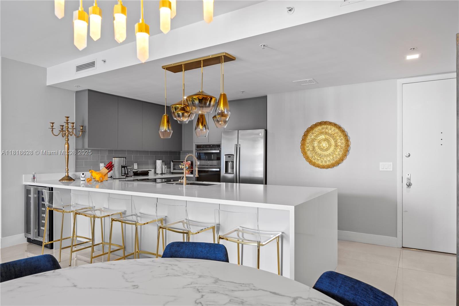 801 Brickell Key Boulevard, Unit 2203 Miami, FL 33131 - Photo 6 of 32